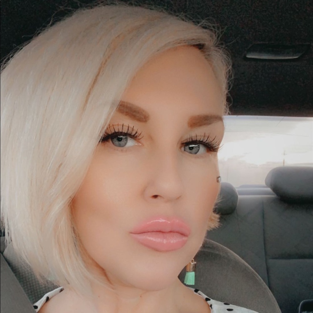 Meet your Posher, Brandi